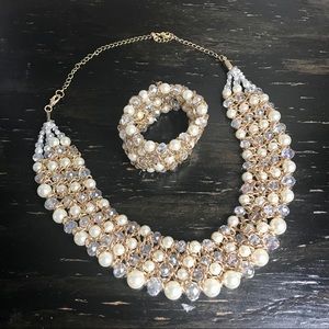 Costume Pearl Necklace Bracelet Set